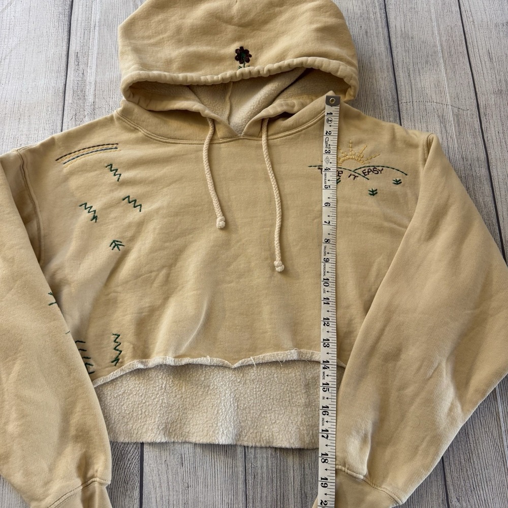 Kimchi Blue UO Marley Cropped Hoodie XS Putty Embroidered Boho Nature - Picture 6 of 11
